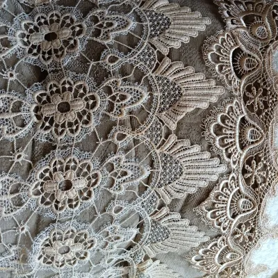 LOT 153: Vintique Tatting and Crocheted Doilies & More