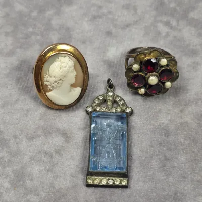 antique jewelry