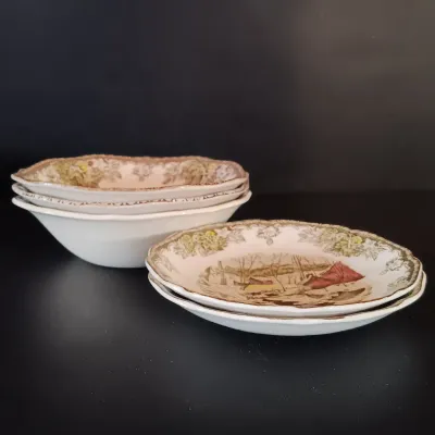 LOT 258: Johnson Brothers England 'The Friendly Village' China Collection
