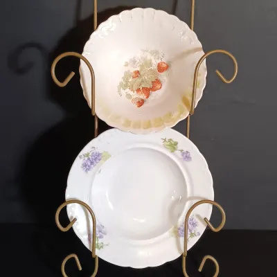 LOT 253: Miscellaneous Collection of Vintage and Contemporary China