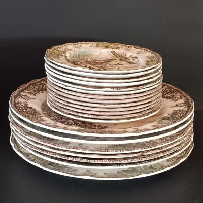 LOT 258: Johnson Brothers England 'The Friendly Village' China Collection