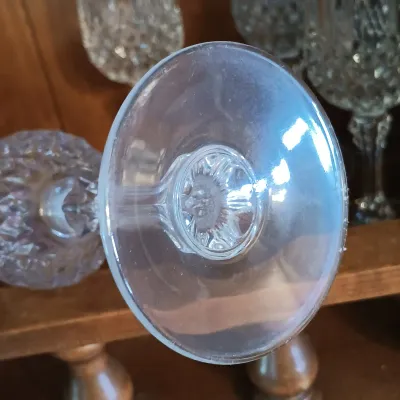 LOT 254: Vintage Etched Crystal Glassware