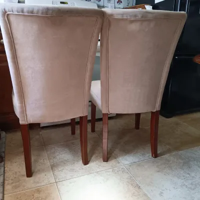 LOT 244: Butterfly-Leaf Dining Table with Upholstered Chairs