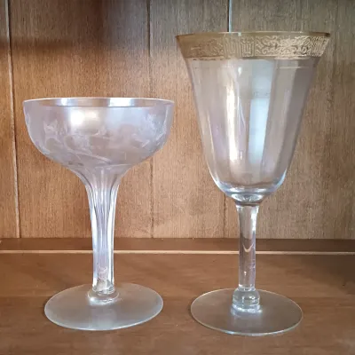 LOT 254: Vintage Etched Crystal Glassware