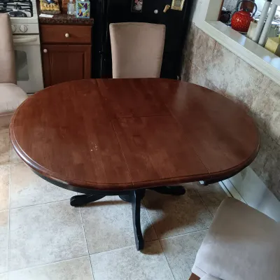 LOT 244: Butterfly-Leaf Dining Table with Upholstered Chairs