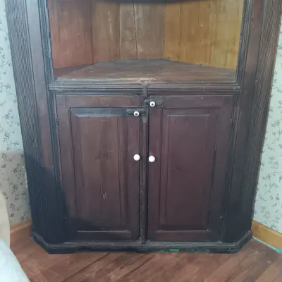 LOT 257: Wooden Corner Cabinet
