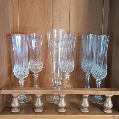 LOT 254: Vintage Etched Crystal Glassware
