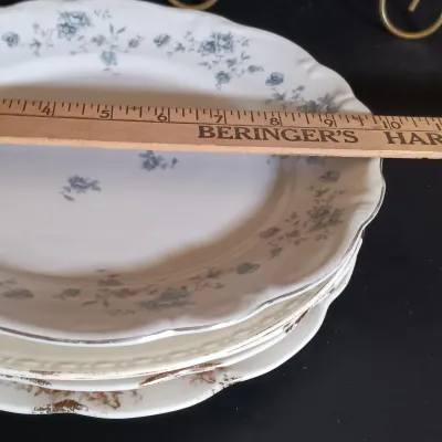 LOT 253: Miscellaneous Collection of Vintage and Contemporary China