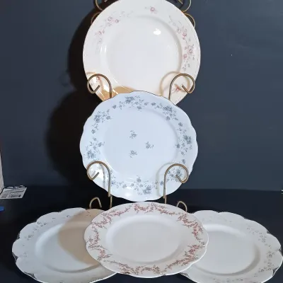 LOT 253: Miscellaneous Collection of Vintage and Contemporary China