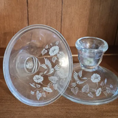 LOT 254: Vintage Etched Crystal Glassware