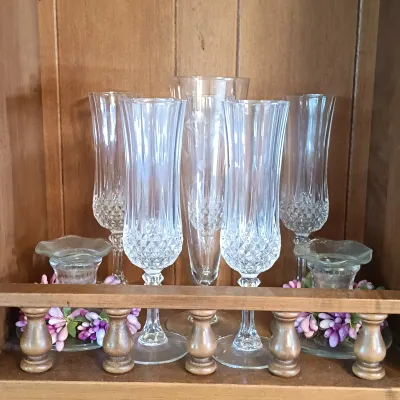 LOT 254: Vintage Etched Crystal Glassware