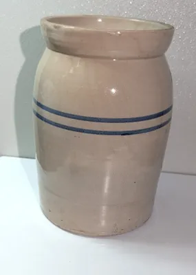 Sale Photo Thumbnail #507: Vintage Marshall Pottery Blue Stripe Stoneware Crock
Vintage Marshall Pottery Blue Stripe Stoneware Crocks are classic pieces of American folk utility pottery, widely collected for their rustic farmhouse aesthetic and deep Texas history. Founded in 1895 i