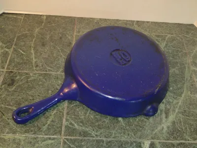 Range Kleen Cast Iron Skillet- Approx 10" Wide