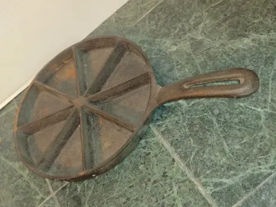 Collection of Cast Iron Skillets- Assorted Makers- Three Pieces
