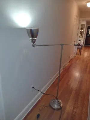 Metal Floor Lamp with Adjustable Height and Light Direction