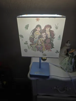Sale Photo Thumbnail #288: Disney princesses 14x7x7