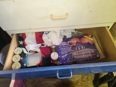 Sale Photo Thumbnail #472: 37x28x16