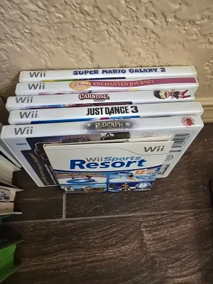Sale Photo Thumbnail #299: 6 games