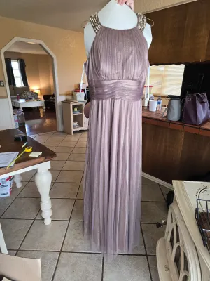 Sale Photo Thumbnail #260: David's bridal appears to be size 12