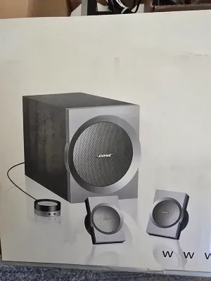 Sale Photo Thumbnail #343: Bose companion 3