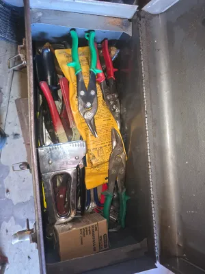 Sale Photo Thumbnail #427: 3qty with tools