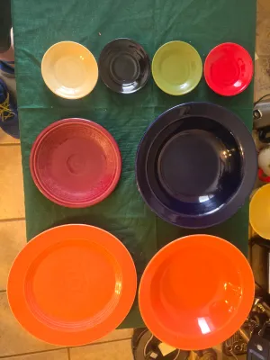 Sale Photo Thumbnail #138: 1 dinner plate 1 salad plate 2 soup bowls and 4 saucers