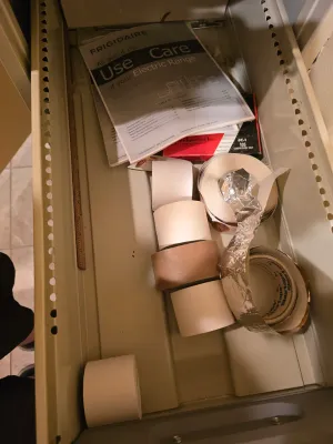 Sale Photo Thumbnail #369: Contents included