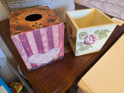 Sale Photo Thumbnail #366: 2 boxes