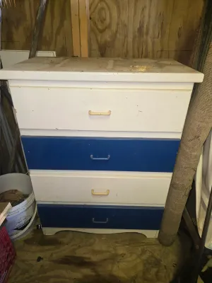 Sale Photo Thumbnail #470: 37x28x16