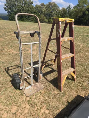 Sale Photo Thumbnail #508: 2 wheeler and 4' ladder