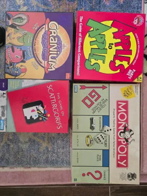Sale Photo Thumbnail #324: 4 games