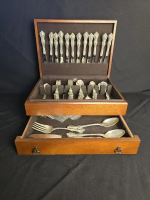 Sale Photo Thumbnail #2: Towle 1959 sterling silver flatware