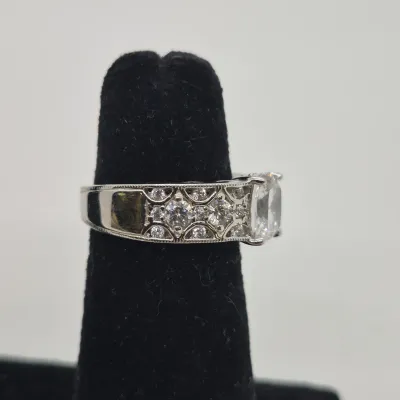 Sale Photo Thumbnail #405