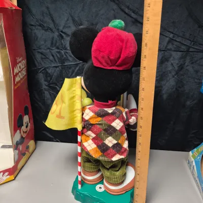LOT 42B: Golf Mickey Holiday Animation, Animated Snowglobe (NIB) & Mickey Tree Topper (NIB)