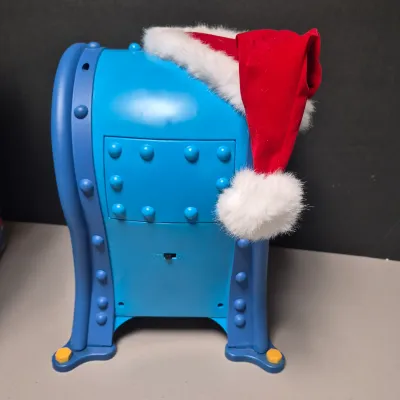 LOT 40B: Vintage Animated Holiday Decor- Mel Box Talking Mailbox, Singing Frosty the Snowman & Color Changing Snowman