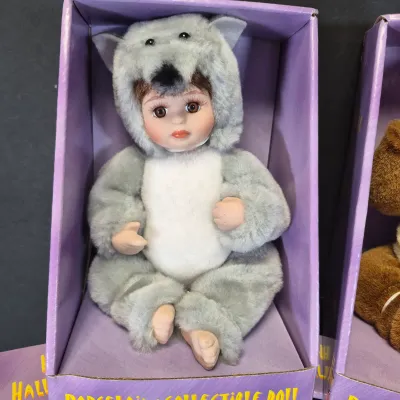 LOT 182B: Collection of Halloween Costume Porcelain Dolls
