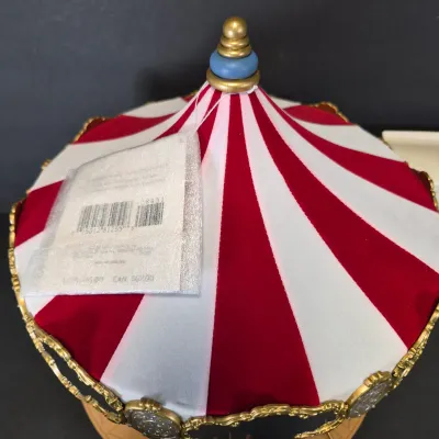 LOT 3B Hallmark Carousel Animated Display with 2 Horses, Lion, Giraffe & Polar Bear-Never Used