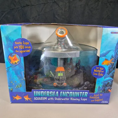 LOT 57B: Vintage Undersea Encounter Aquarium (NIB) & Challenge 20 Questions Game