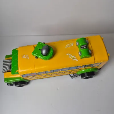 LOT 48B: Vintage 1992 TMNT Rock n Roll Muta Bus & 1991 Shreddermobile