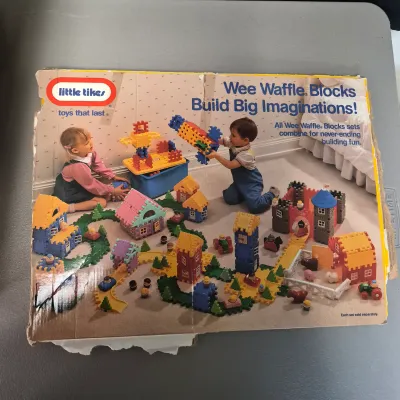 LOT 35B: Vintage Little Tykes Wee Waffle Building Blocks & Castle Set