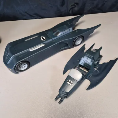LOT 181B: Vintage 1992-94 Batman Animated Series/Legends of Batman Batmobiles