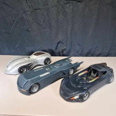 LOT 181B: Vintage 1992-94 Batman Animated Series/Legends of Batman Batmobiles