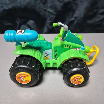 LOT 189B: Vintage 1992 TMNT Turtlemobile & Mutations Muta-Ski Vehicle