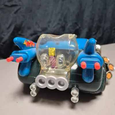LOT 189B: Vintage 1992 TMNT Turtlemobile & Mutations Muta-Ski Vehicle