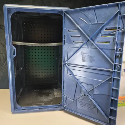 LOT 8B: Room Moodz Mini Water Cooler (NIB) & Vintage Dallas Cowboys Mini Locker