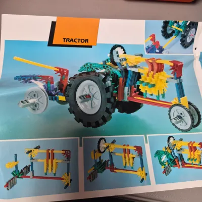 LOT 36B: Vintage K'NEX Building Block Set in Carrying Case