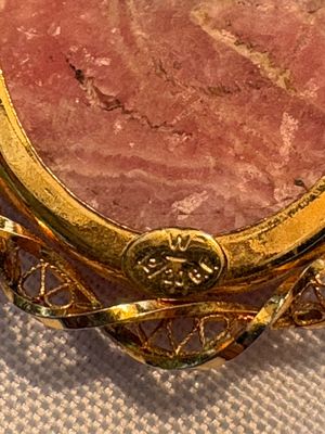 Sale Photo Thumbnail #270: Black Coro Cameo, green Peri cameo