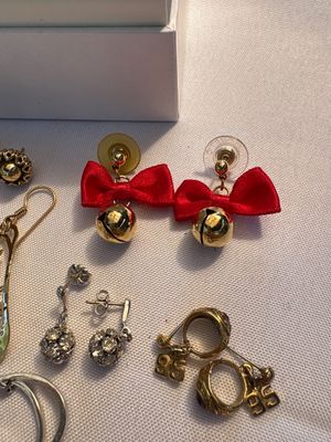 Sale Photo Thumbnail #391: Variety of pierced earrings