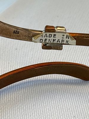 Sale Photo Thumbnail #492: Looks copper-color. See pucs