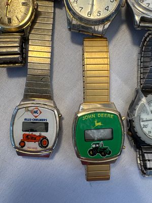 Sale Photo Thumbnail #55: See pics. Need repair or batteries.